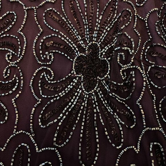 14W Gown in Purples - Picture 4 of 11